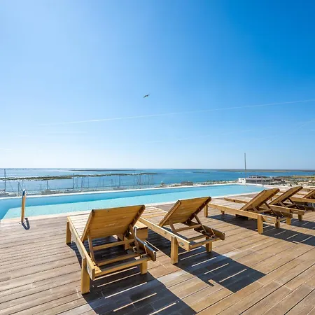 شقة Marina Luxury Retreat - 5 Pools, Gym & Ocean View
